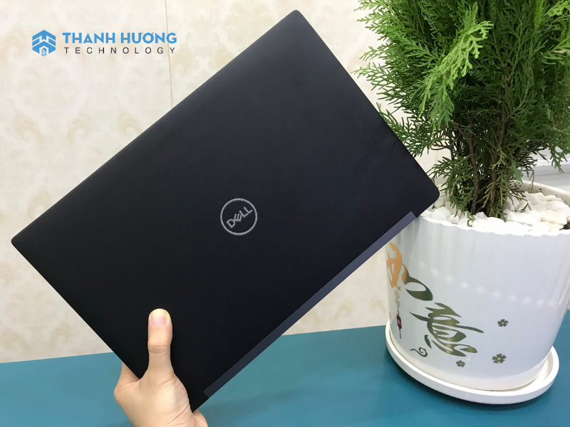 Dell Latitude 7390