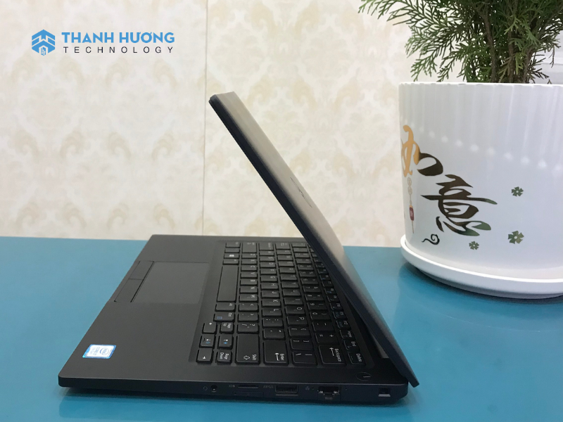 Dell Latitude 7390