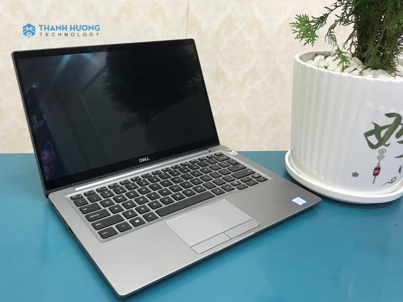 Dell Latitude 7400