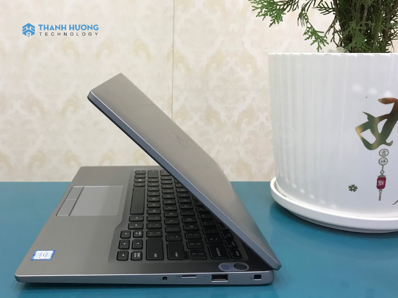 Dell latitude 7400