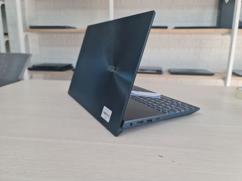 asus zenbook duo ux482eg