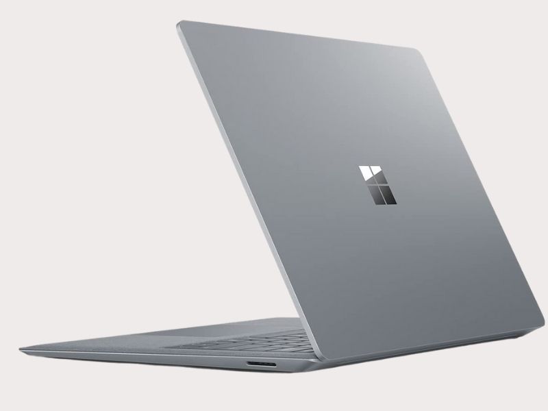 Microsoft-Surface-Laptop-1