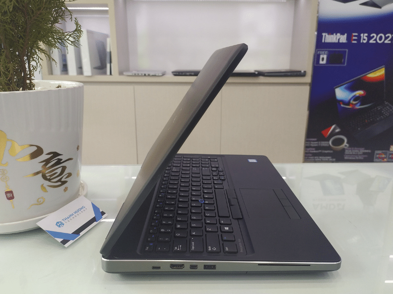 Dell Precision 7520