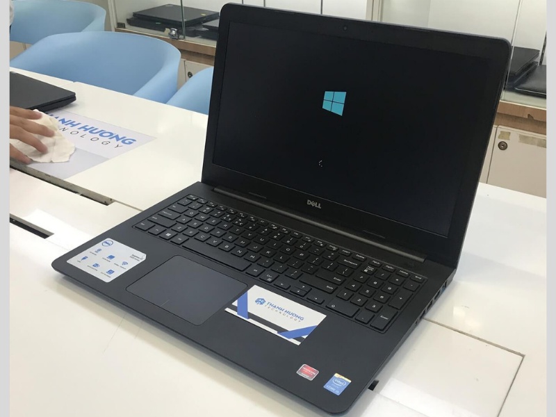 Dell Inspiron N5548