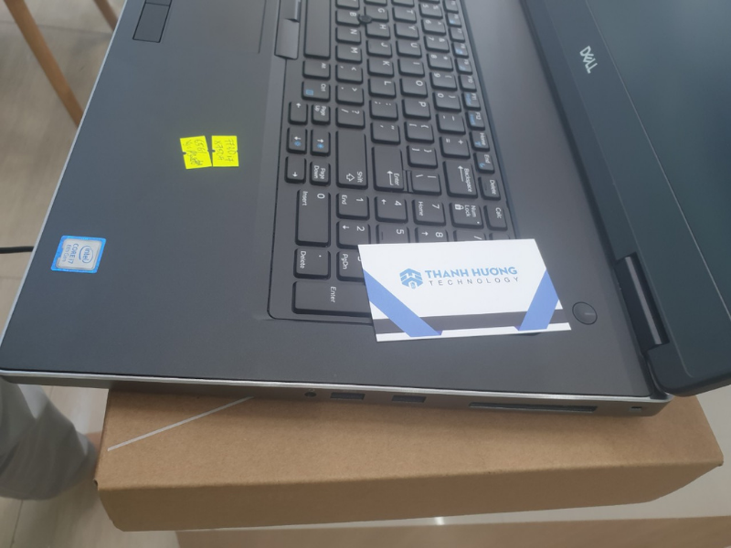 Dell Precision 7740 Xeon đà nẵng