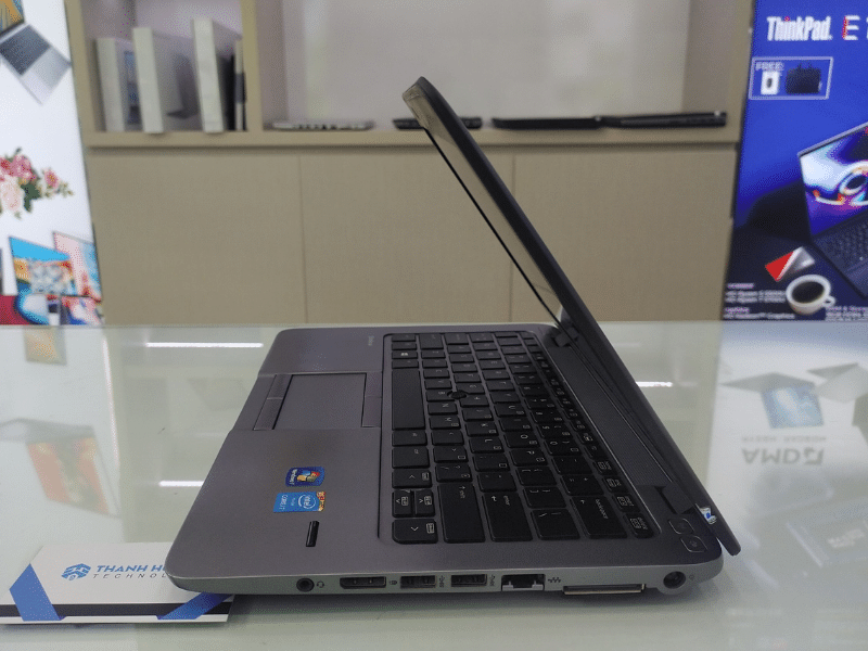 HP Elitebook 820 G2