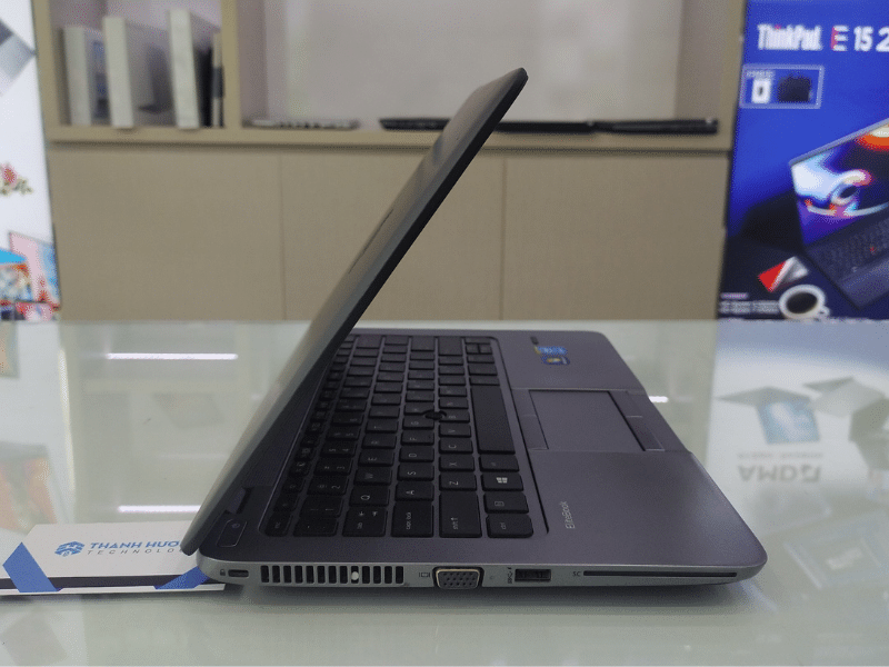 HP Elitebook 820 G2