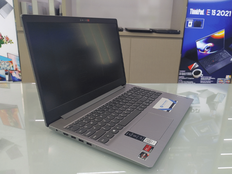 Lenovo IdeaPad 3 15ADA05