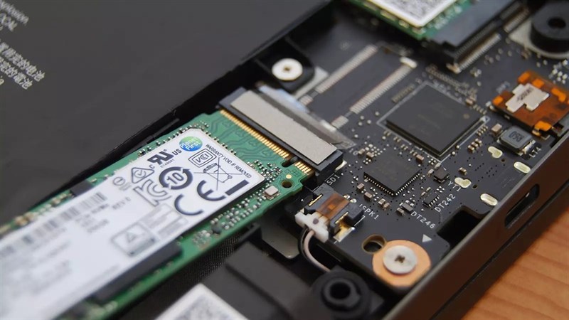 Laptop chạy li&ecirc;n tục c&oacute; sao kh&ocirc;ng?